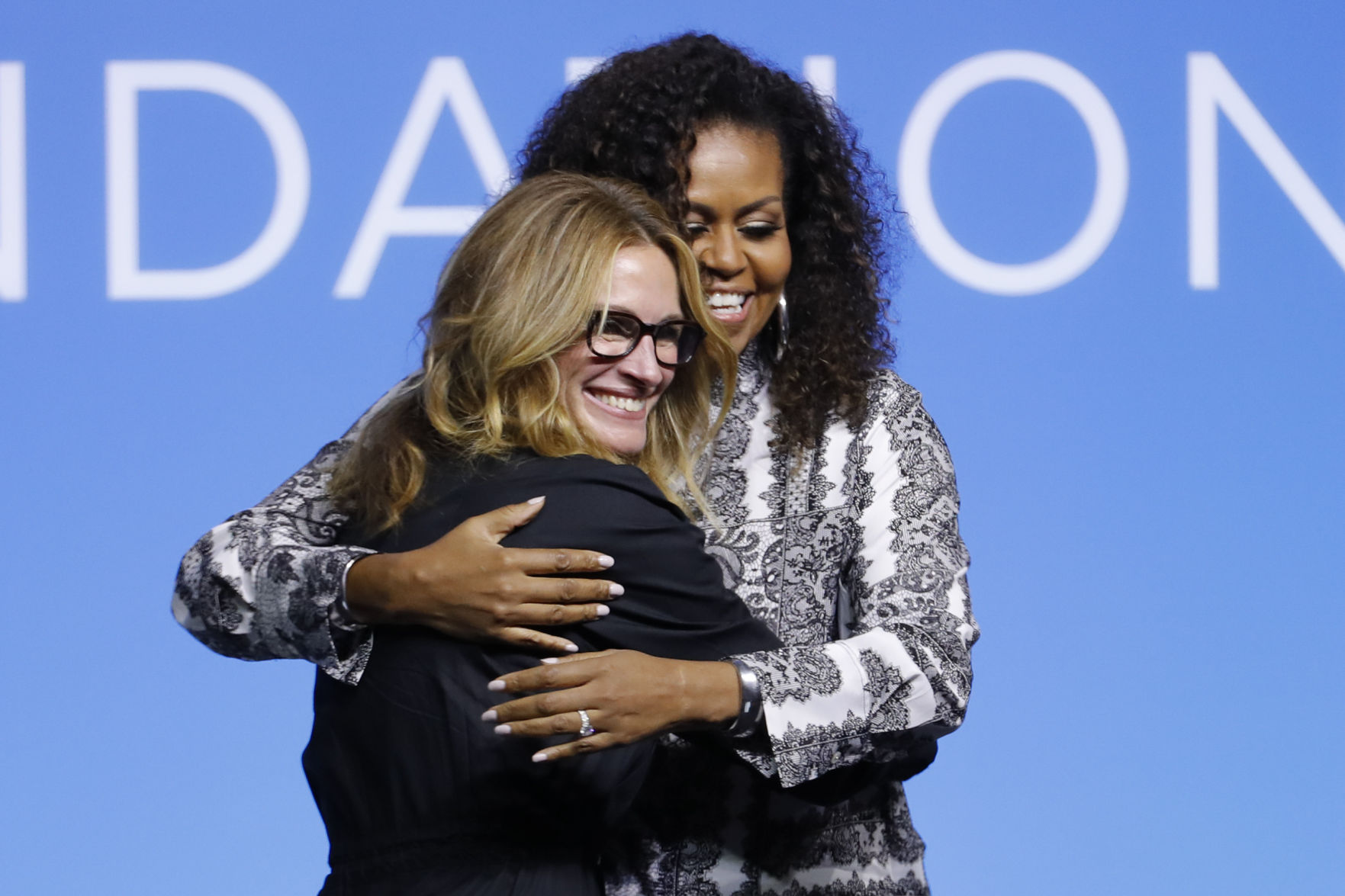 Michelle Obama and Julia Roberts in Malaysia